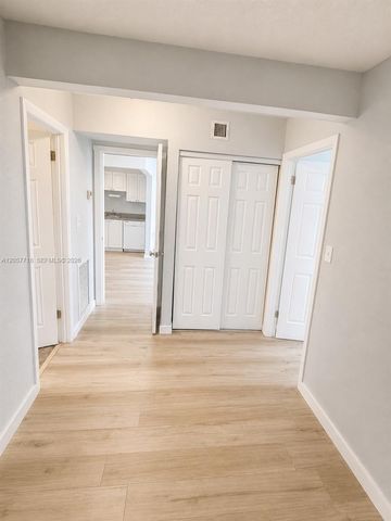 1465 NE 123rd Street 609, North Miami, FL 33161
