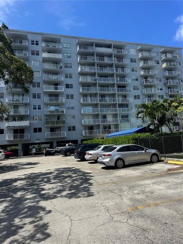 1465 NE 123rd Street 609, North Miami, FL 33161