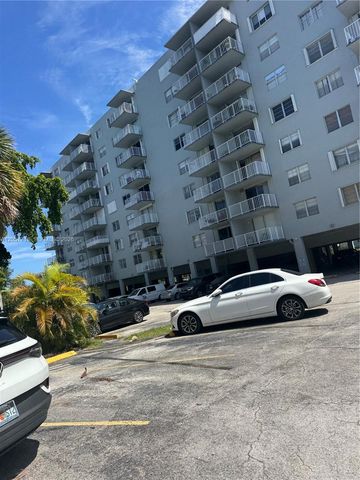 1465 NE 123rd Street 609, North Miami, FL 33161
