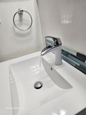 20400 W Country Club Dr 508, Aventura, FL 33180