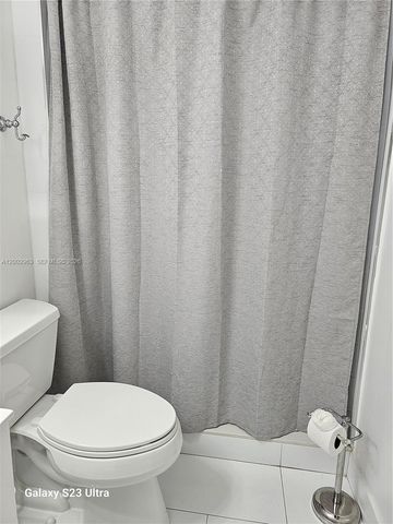 20400 W Country Club Dr 508, Aventura, FL 33180