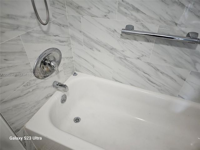 20400 W Country Club Dr 508, Aventura, FL 33180