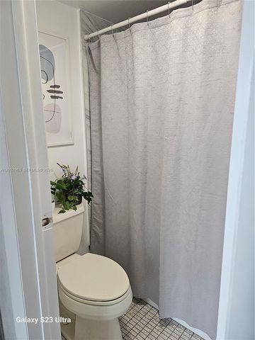 20400 W Country Club Dr 508, Aventura, FL 33180