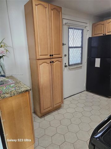 20400 W Country Club Dr 508, Aventura, FL 33180