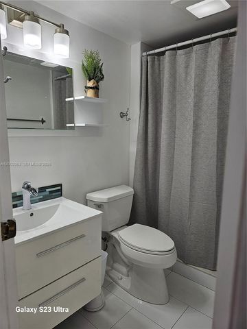 20400 W Country Club Dr 508, Aventura, FL 33180