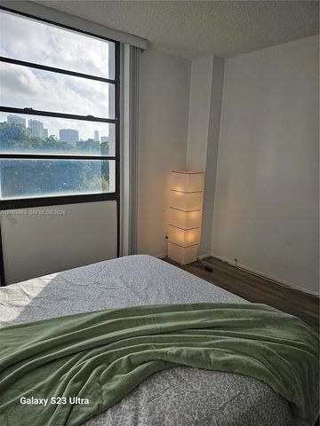 20400 W Country Club Dr 508, Aventura, FL 33180