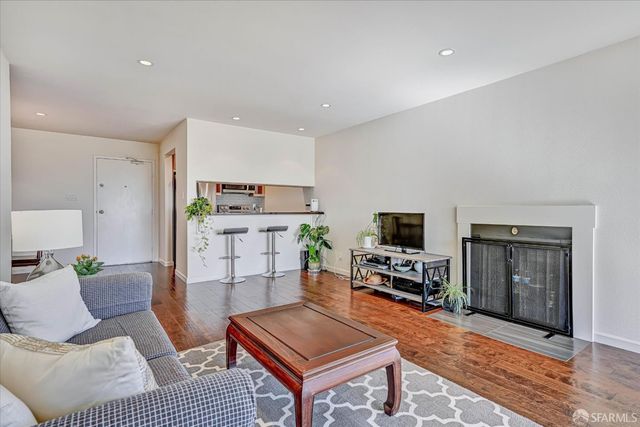 65 Ora Way 101C, San Francisco, CA 94131