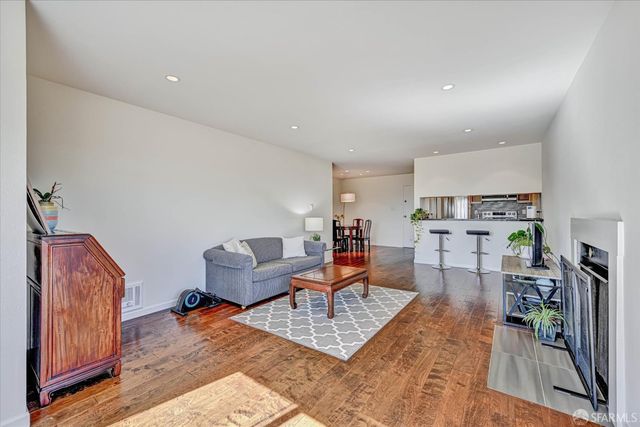 65 Ora Way 101C, San Francisco, CA 94131