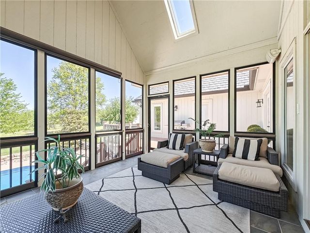 31600 W 115TH Street, Olathe, KS 66061
