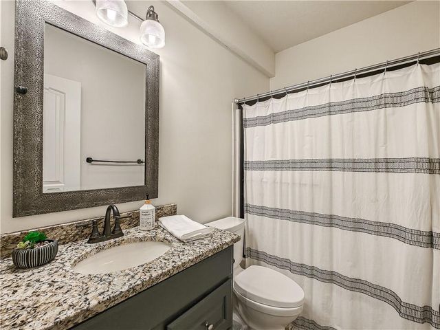 31600 W 115TH Street, Olathe, KS 66061