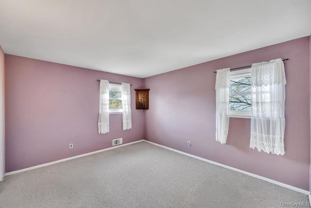 37 Mallard Avenue, Selden, NY 11784