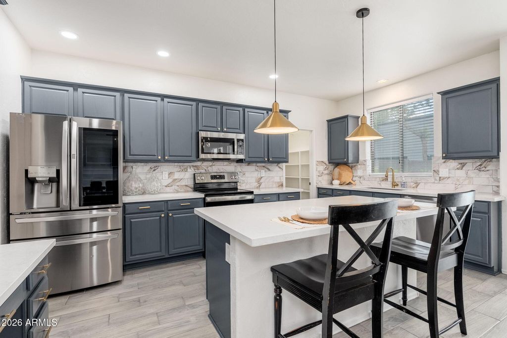 Image 2 of property listing at 20858 N 90TH Avenue, Peoria, AZ 85382