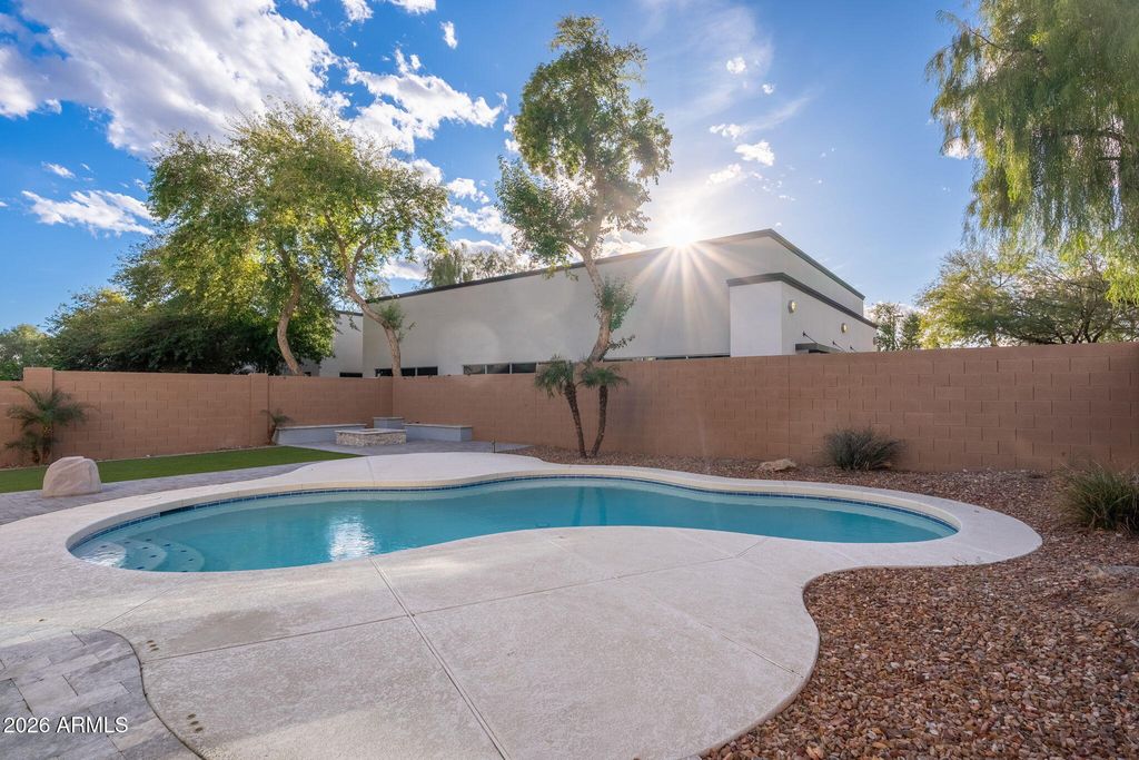 Image 38 of property listing at 20858 N 90TH Avenue, Peoria, AZ 85382