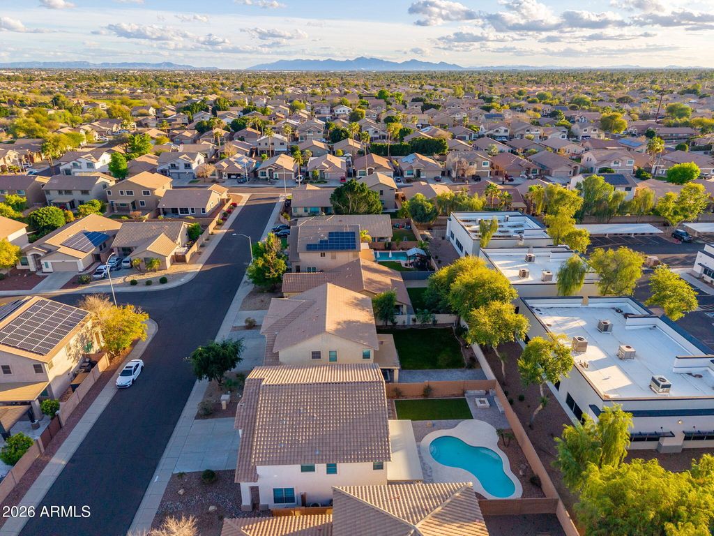 Image 45 of property listing at 20858 N 90TH Avenue, Peoria, AZ 85382