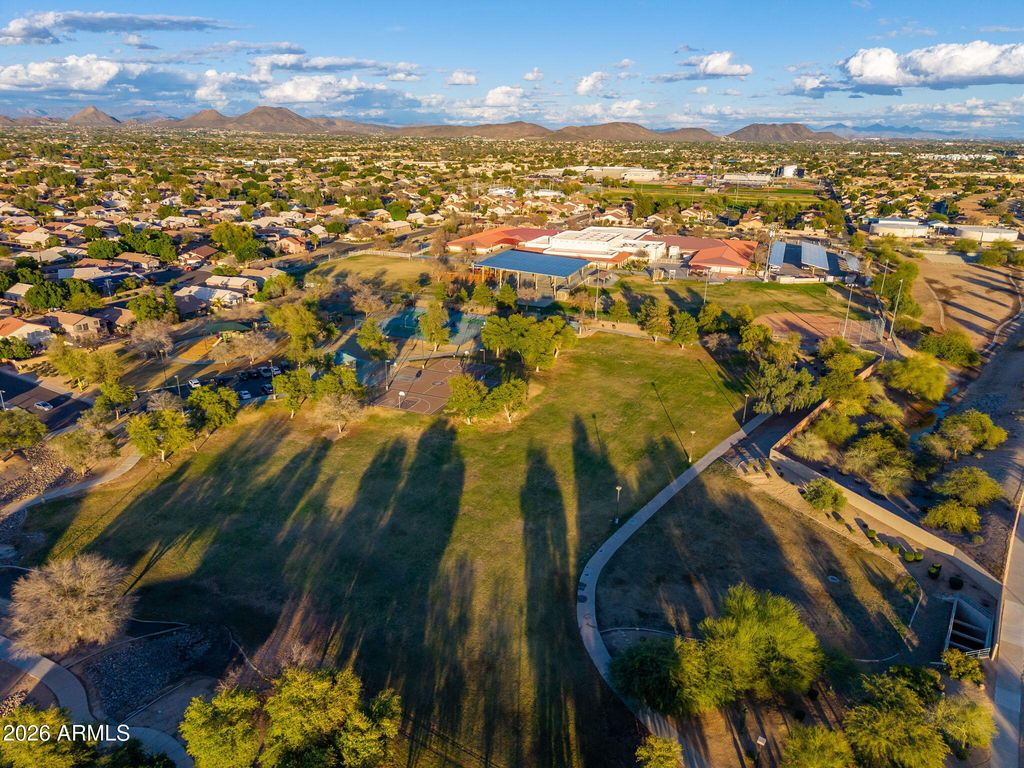 Image 57 of property listing at 20858 N 90TH Avenue, Peoria, AZ 85382