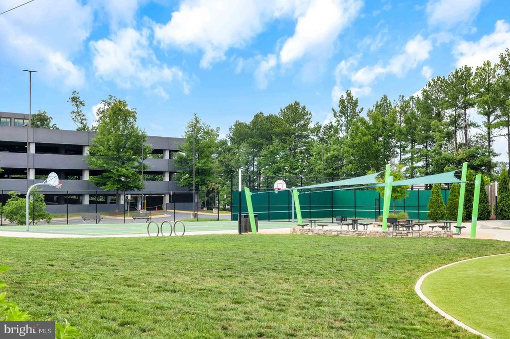 12920 SUNRISE RIDGE ALY #65, Herndon, VA 20171