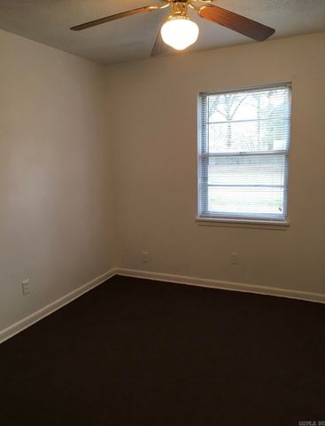 804 E 31st Ave, Pine Bluff, AR 71601