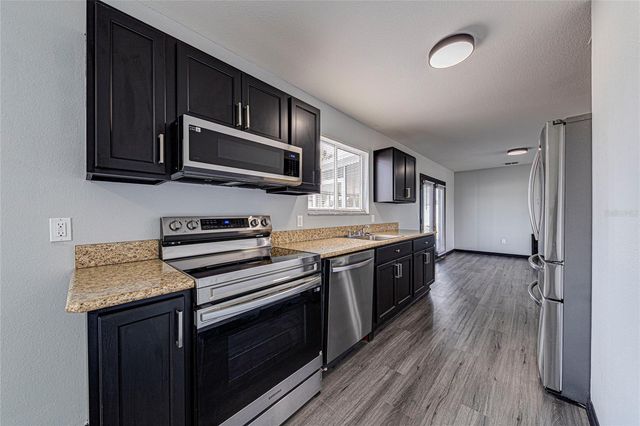 336 OAK TRACK DRIVE, Ocala, FL 34472