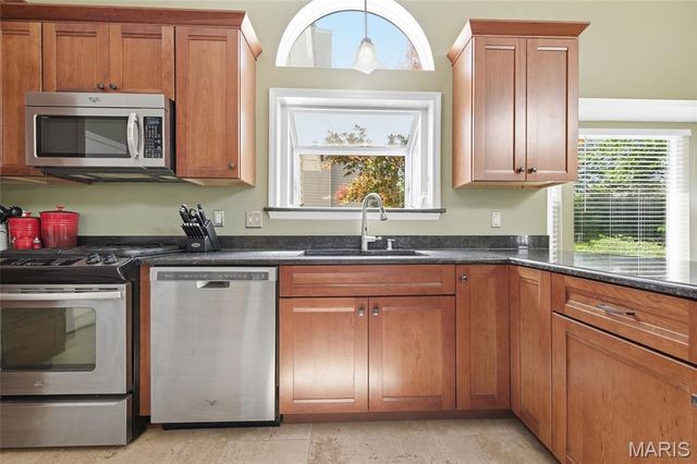 16028 Nantucket Meadows Drive, Wildwood, MO 63040