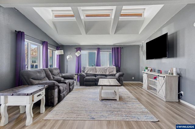 3452 Lake Vanessa Cir NW, Salem, OR 97304