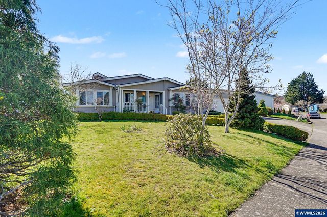 3452 Lake Vanessa Cir NW, Salem, OR 97304