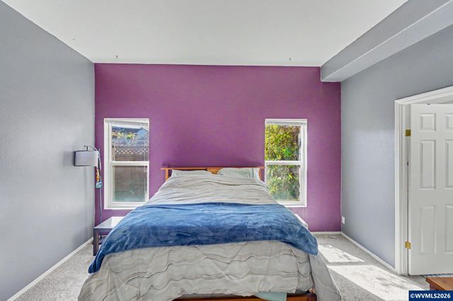 3452 Lake Vanessa Cir NW, Salem, OR 97304