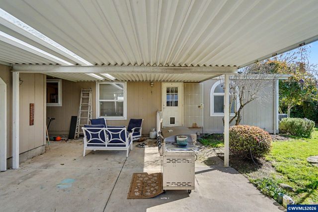 3452 Lake Vanessa Cir NW, Salem, OR 97304