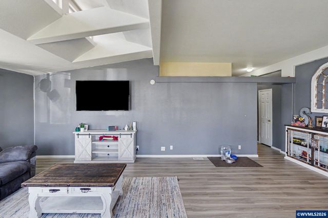 3452 Lake Vanessa Cir NW, Salem, OR 97304