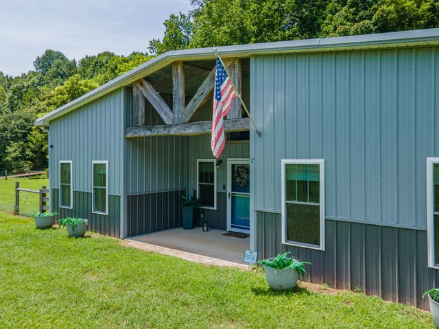 1240 Sumac Rd, Pulaski, TN 38478