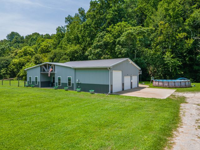 1240 Sumac Rd, Pulaski, TN 38478
