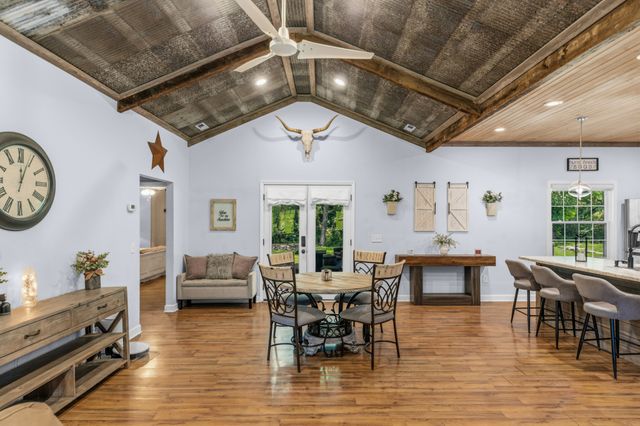 1240 Sumac Rd, Pulaski, TN 38478