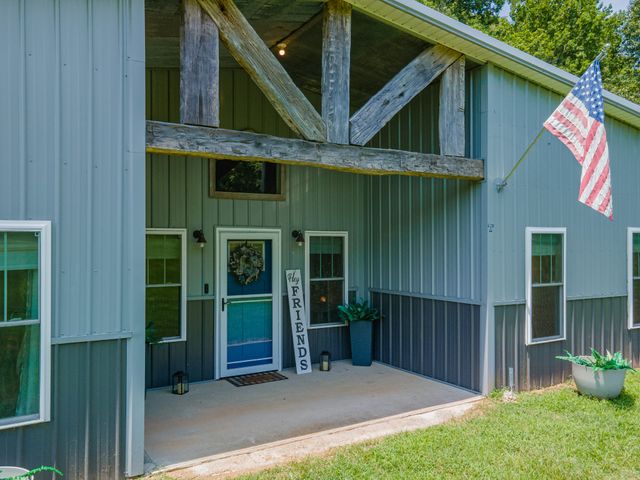 1240 Sumac Rd, Pulaski, TN 38478