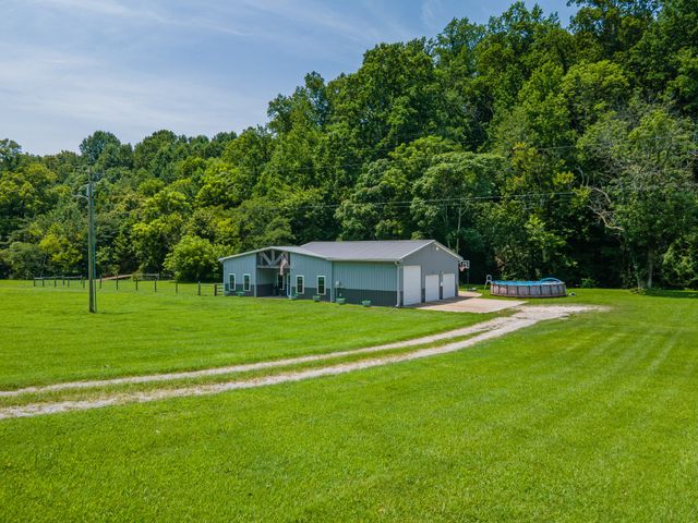 1240 Sumac Rd, Pulaski, TN 38478