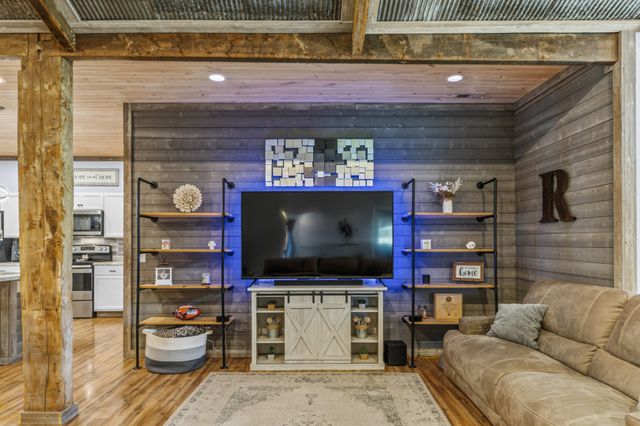 1240 Sumac Rd, Pulaski, TN 38478