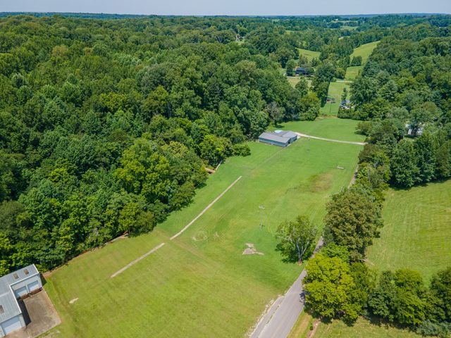 1240 Sumac Rd, Pulaski, TN 38478