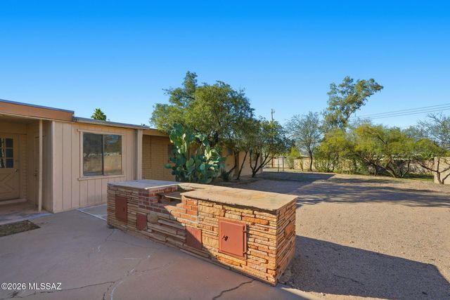 1031 S Magnolia Avenue, Tucson, AZ 85711