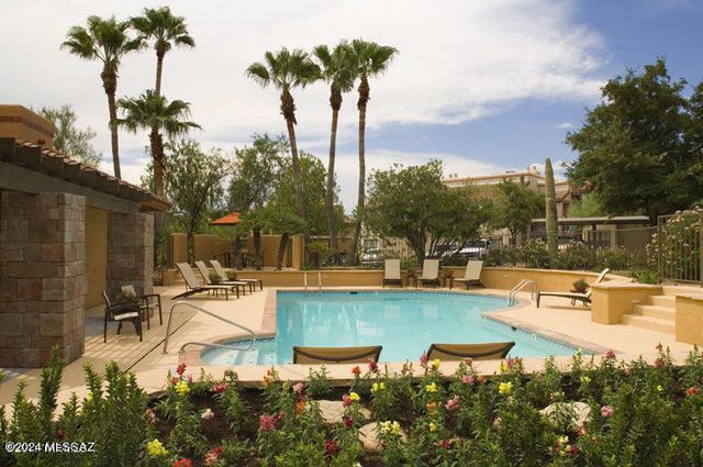 6651 N Campbell Ave Apt 224, Tucson, AZ 85718