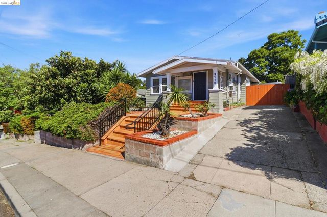 3114 Suter St, Oakland, CA 94602