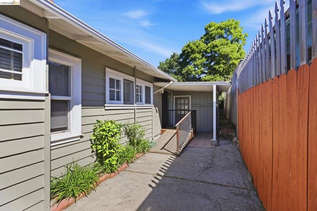 3114 Suter St, Oakland, CA 94602