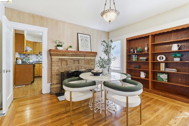 3114 Suter St, Oakland, CA 94602