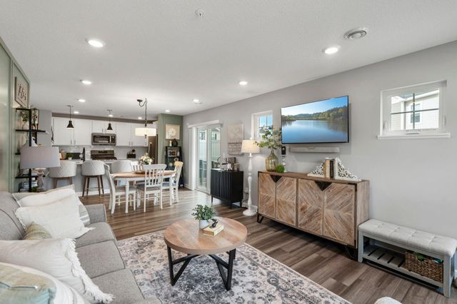 8721 Park Avenue NE, Otsego, MN 55330