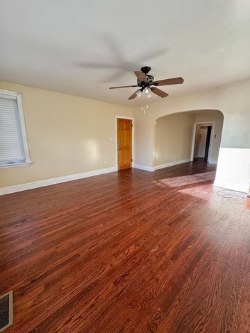 6143 S Major Avenue 1, Chicago, IL 60638