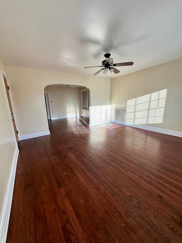 6143 S Major Avenue 1, Chicago, IL 60638