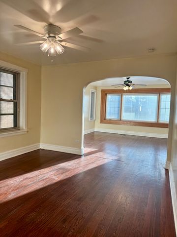 6143 S Major Avenue 1, Chicago, IL 60638