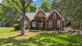 2230 Northwoods Dr, Murfreesboro, TN 37130