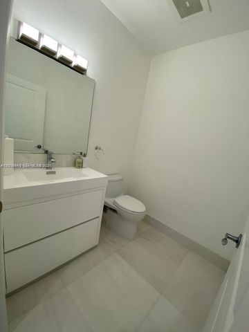 1945 S Ocean Dr 211, Hallandale Beach, FL 33009