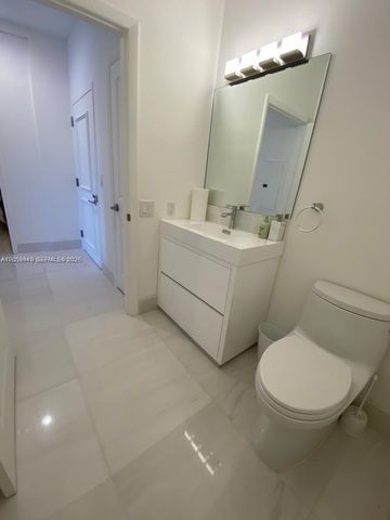 1945 S Ocean Dr 211, Hallandale Beach, FL 33009