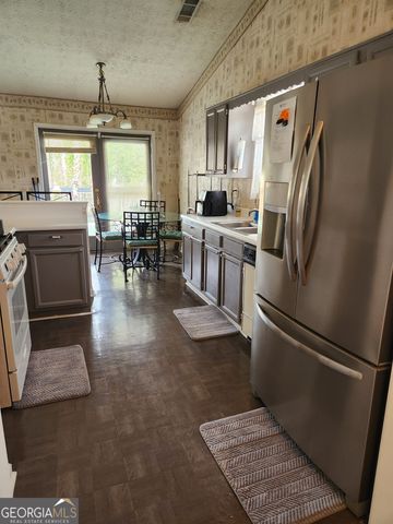 8440 Cedar Creek Ridge, Riverdale, GA 30274