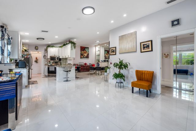 7068 Gila Lane, West Palm Beach, FL 33411