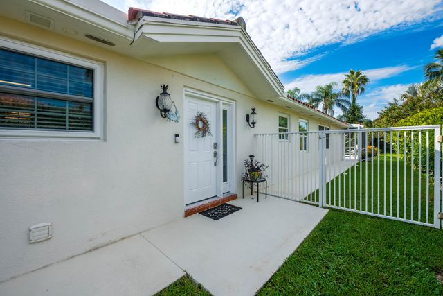 7068 Gila Lane, West Palm Beach, FL 33411